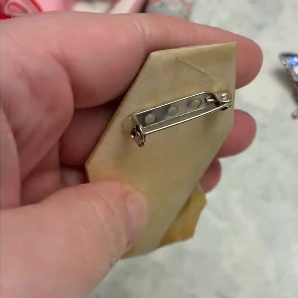 Vintage Houses By Lucinda Brooch Pin - Picture 5 of 7